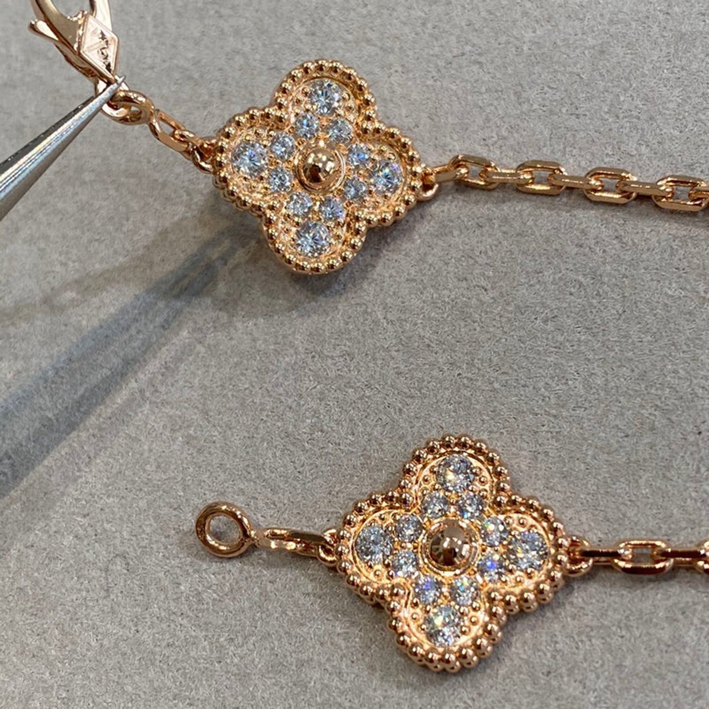 [Aurora]CLOVER 5 MOTIFS  FULL DIAMOND BRACELET