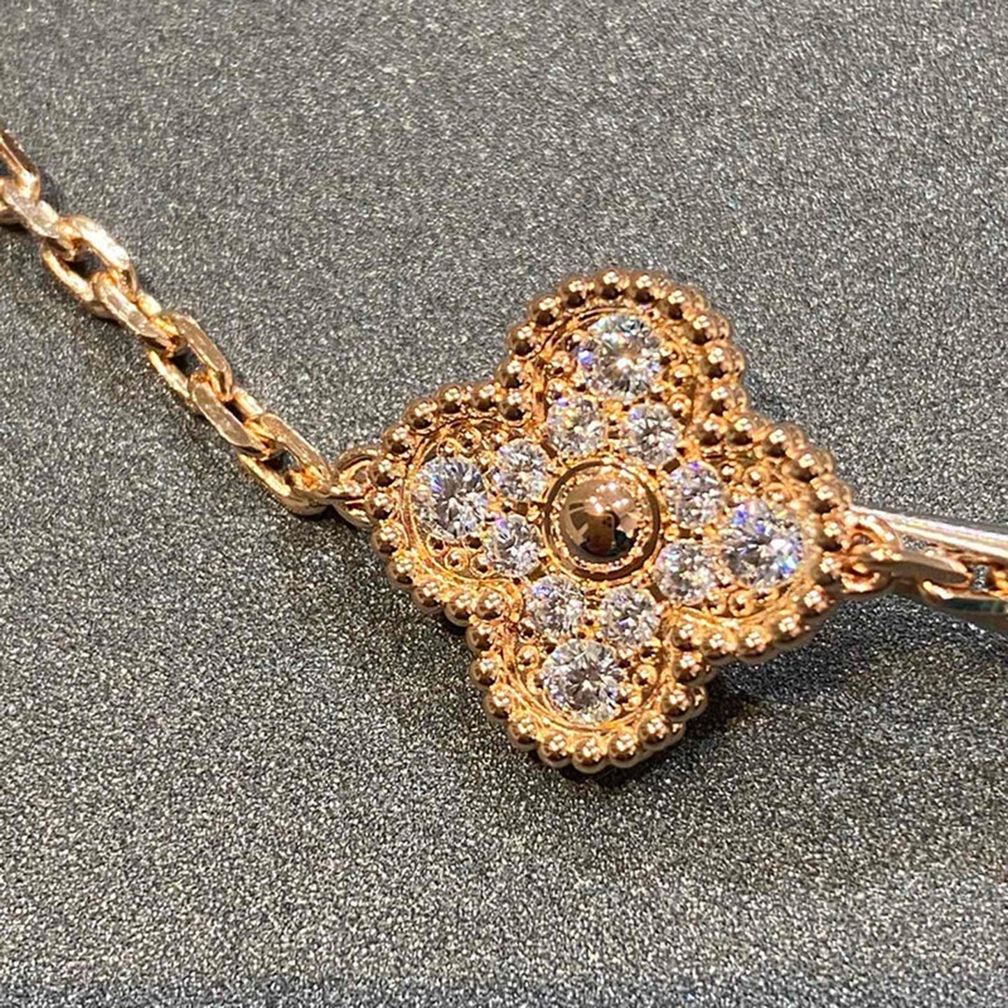 [Aurora]CLOVER 5 MOTIFS  FULL DIAMOND BRACELET