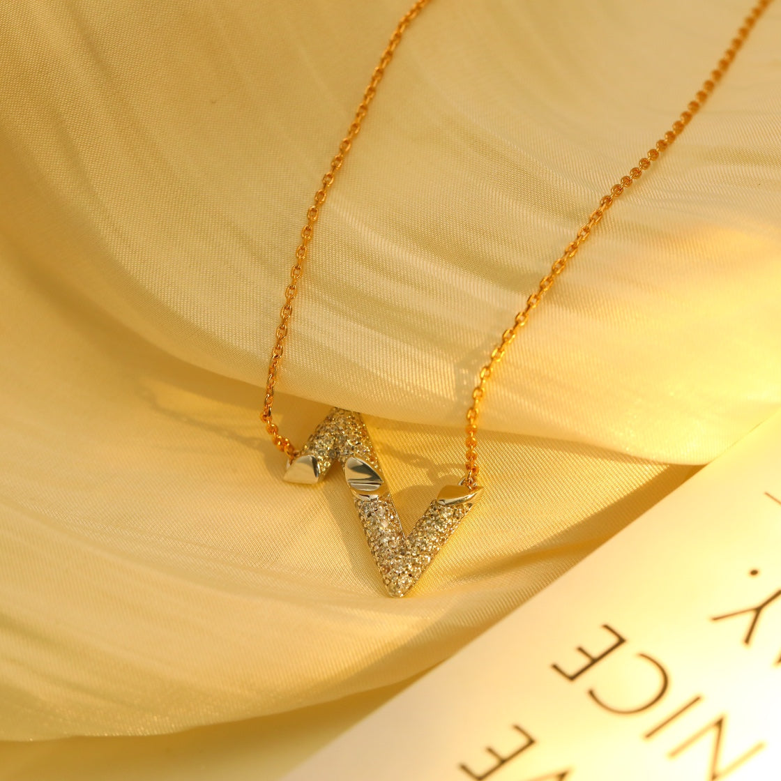 [Aurora]VOLT SILVER DIAMOND PEDANT NECKLACE