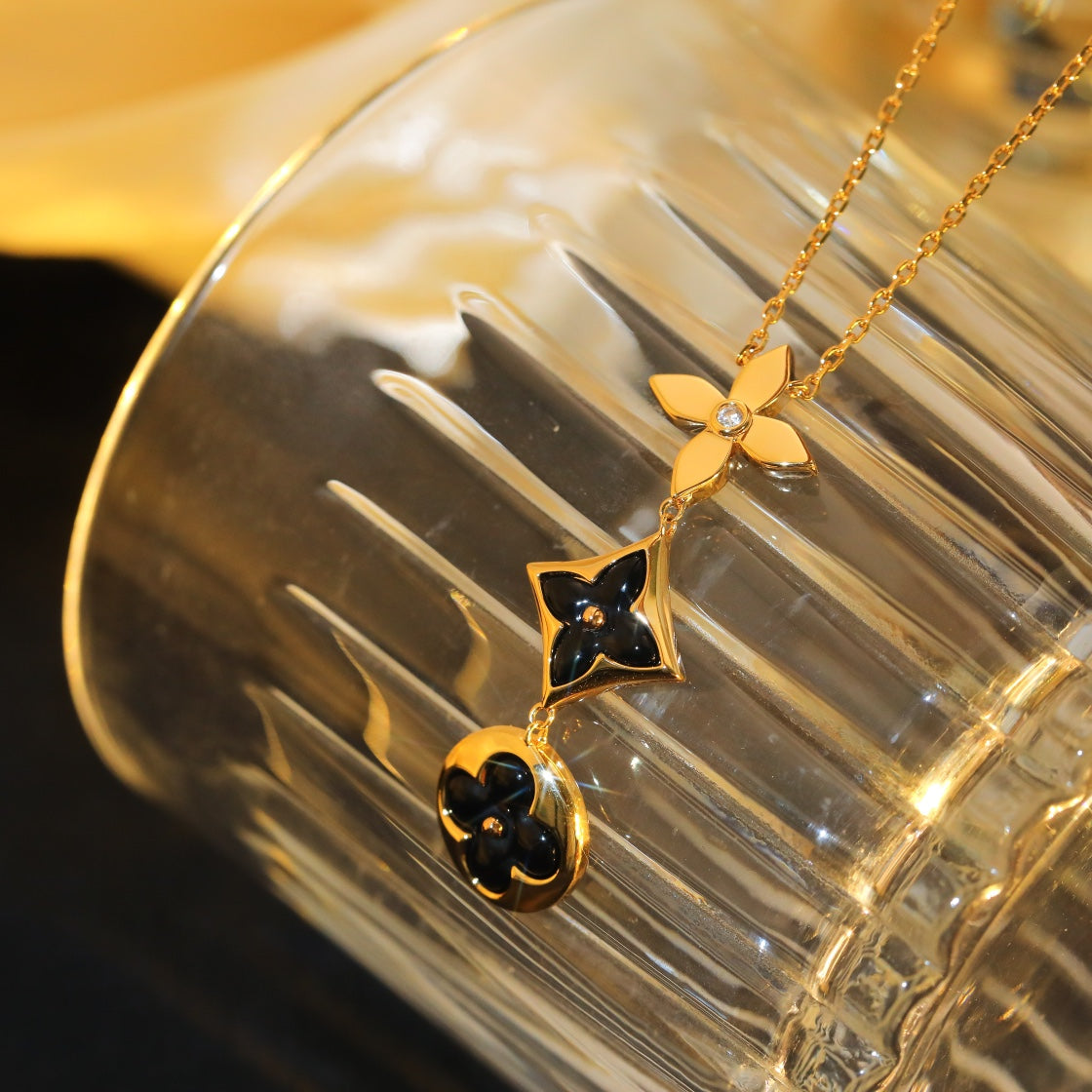 [Aurora]STAR AND SUN ONYX PINK GOLD NECKLACE