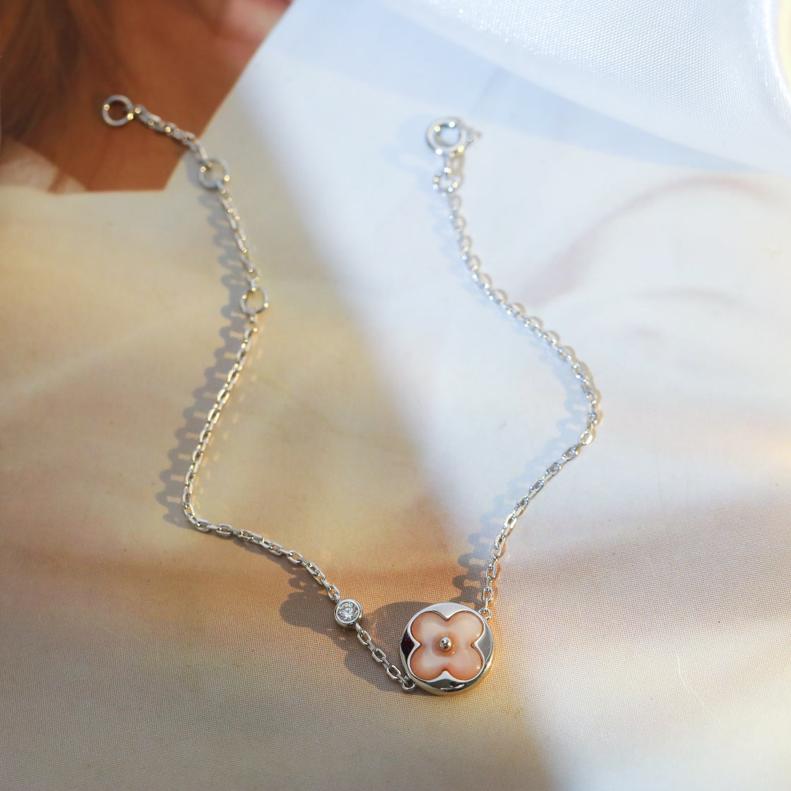 [Aurora]SUN MOTIF PINK MOP SILVER BRACELET