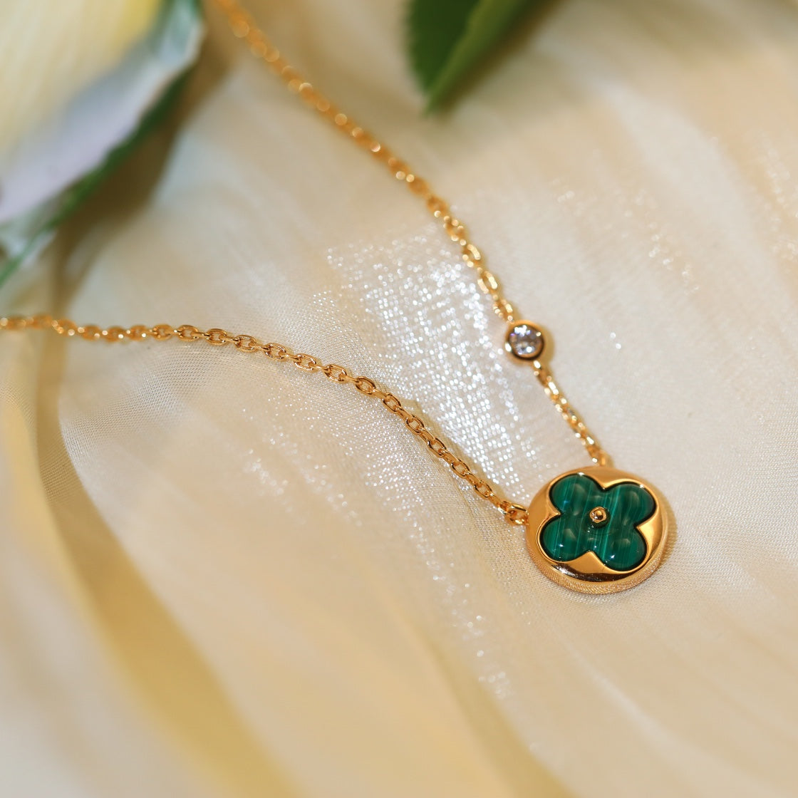 [Aurora]SUN PEDANT PINK GOLD 1 DIAMOND NECKLACE