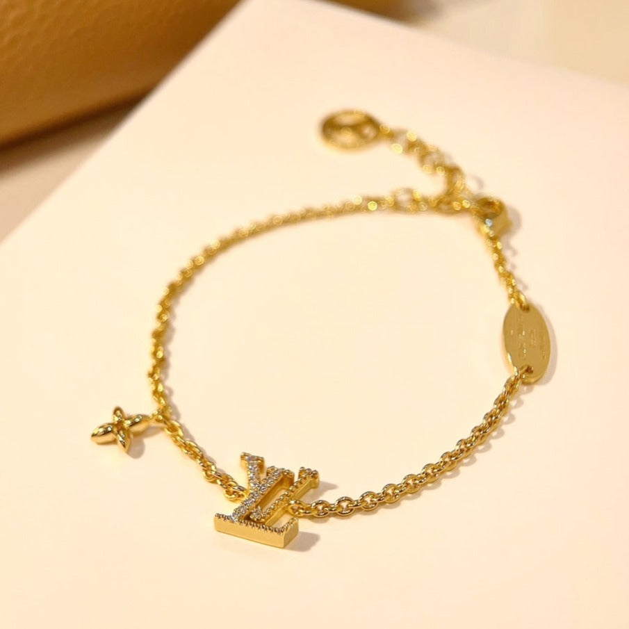 [Aurora]LOGO STAR MOTIF GOLD BRACELET