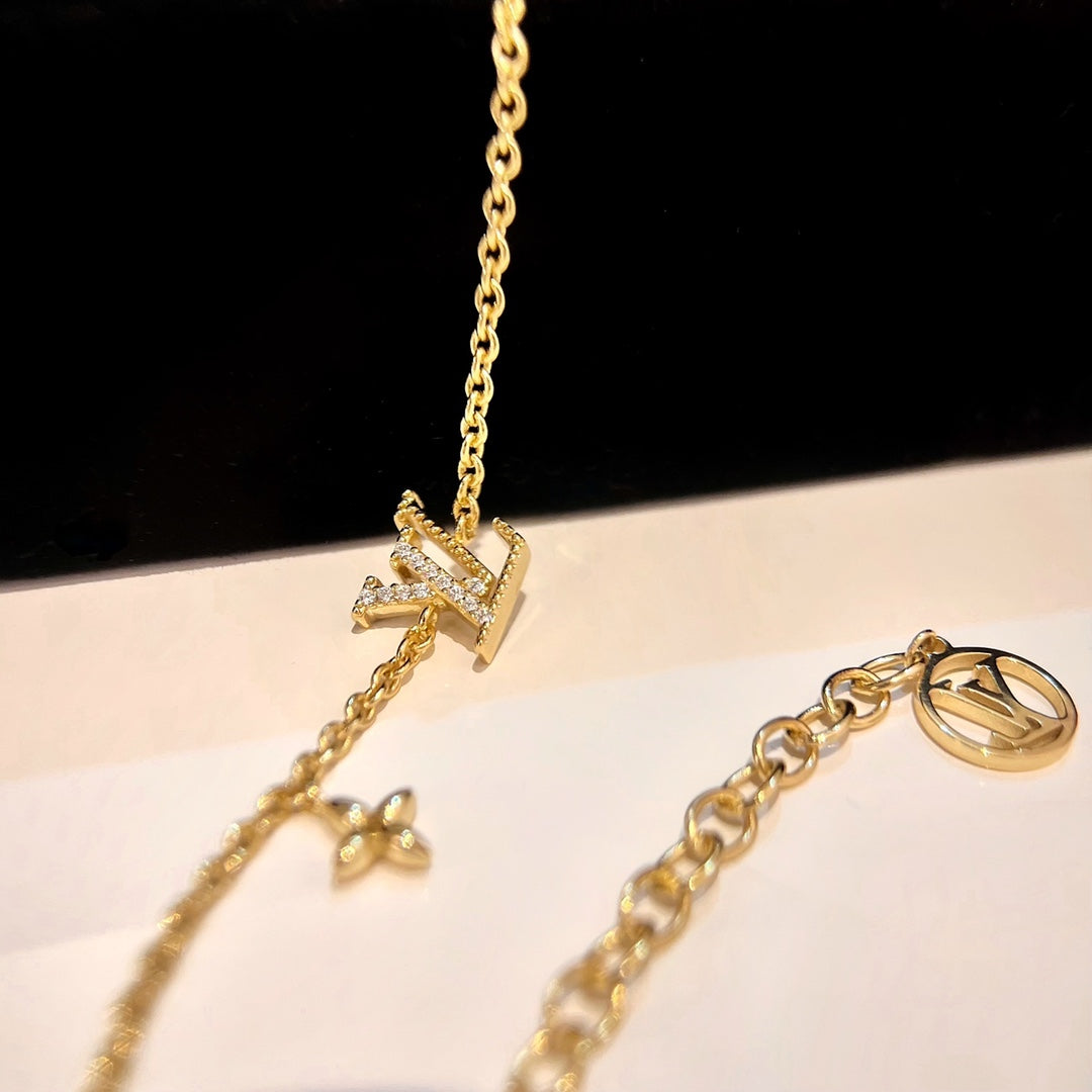 [Aurora]LOGO STAR MOTIF GOLD BRACELET