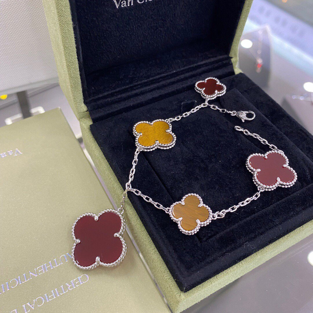 [AURORA]CLOVER 5 MOTIFS SIVLER CARNELIAN TIGER EYE BRACELET