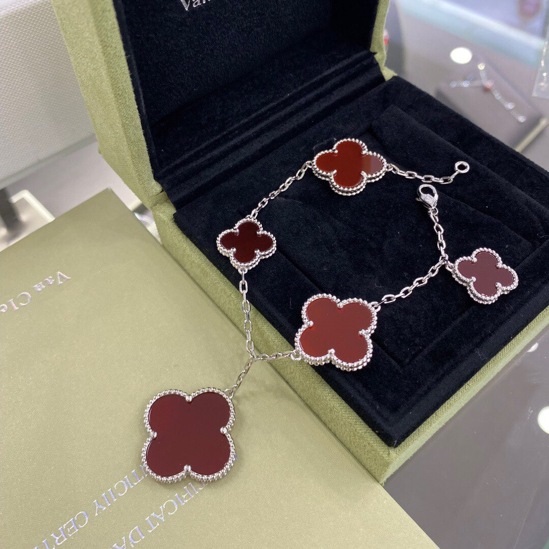 [Aurora]CLOVER 5 MOTIFS SIVLER CARNELIAN BRACELET