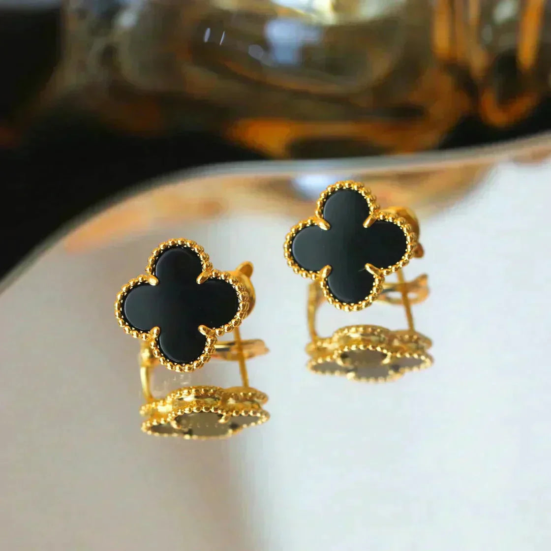 [Aurora]CLOVER MEDIUM 1 MOTIFS  ONYX STUD EARRINGS