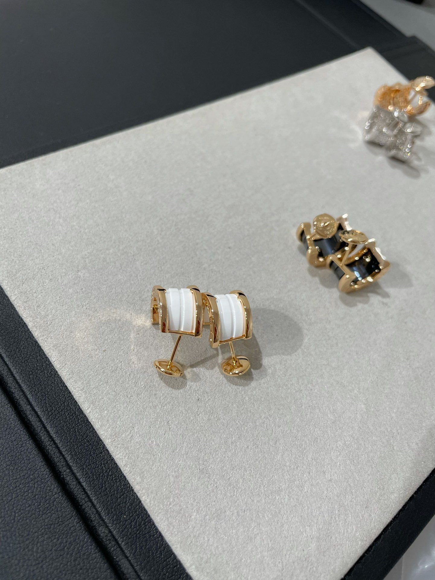 [Aurora]ZERO 1 PINK GOLD CERAMIC EARRINGS