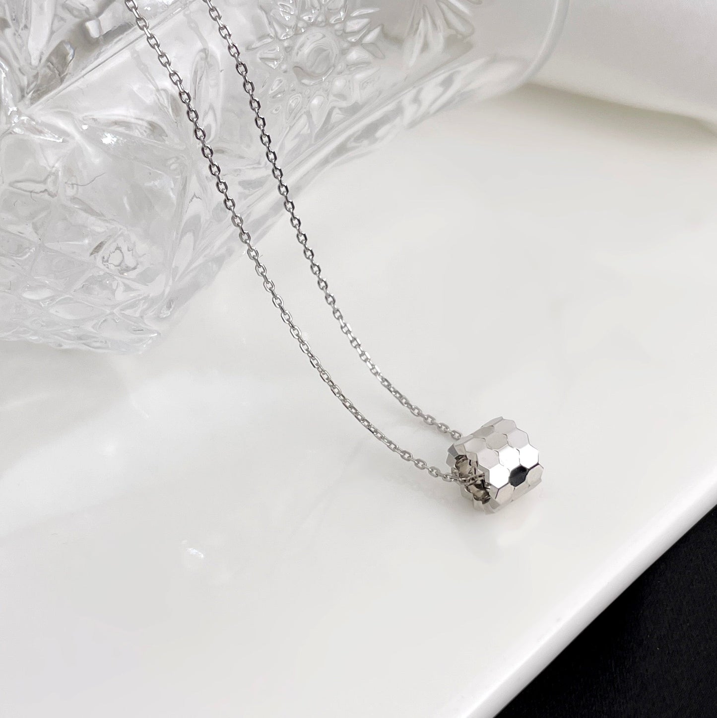 [Aurora]BEE MINI NECKLACE