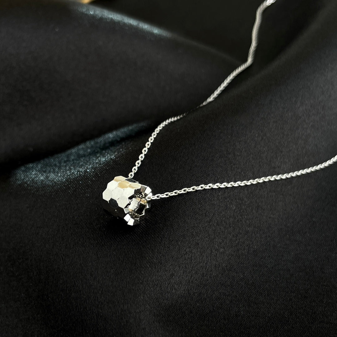 [Aurora]BEE MINI NECKLACE