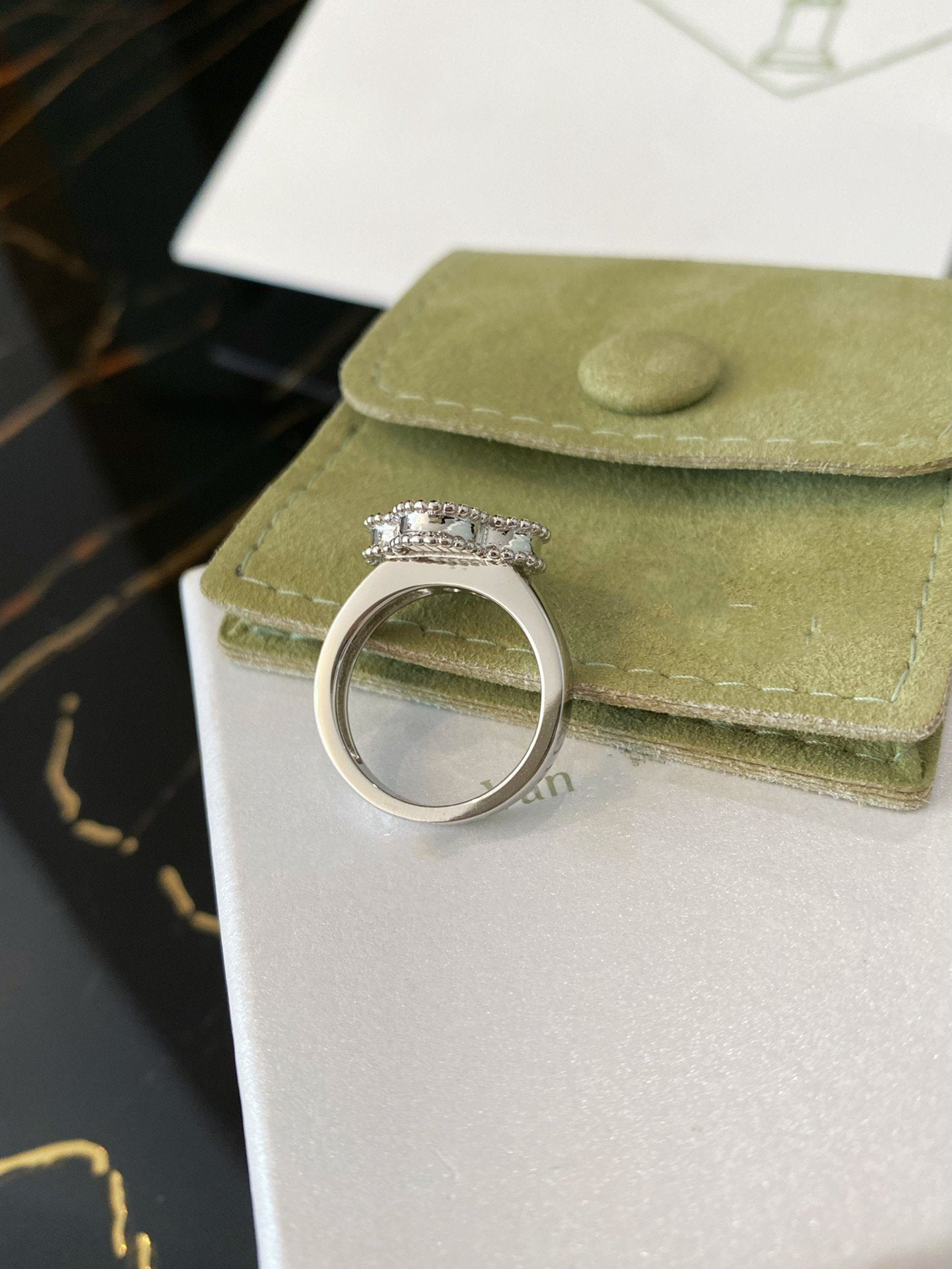 [Aurora]CLOVER SILVER RING