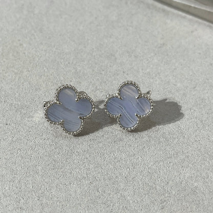 [Aurora]CLOVER CHALCEDONY SILVER STUD EARRINGS