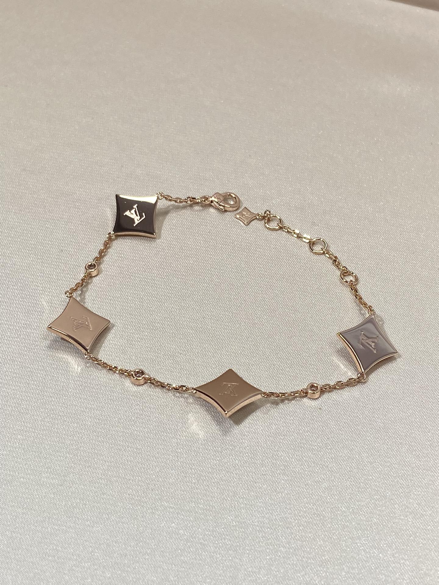 [Aurora]STAR 4 MOTIF MOP DIAMOND PINK GOLD BRACELET