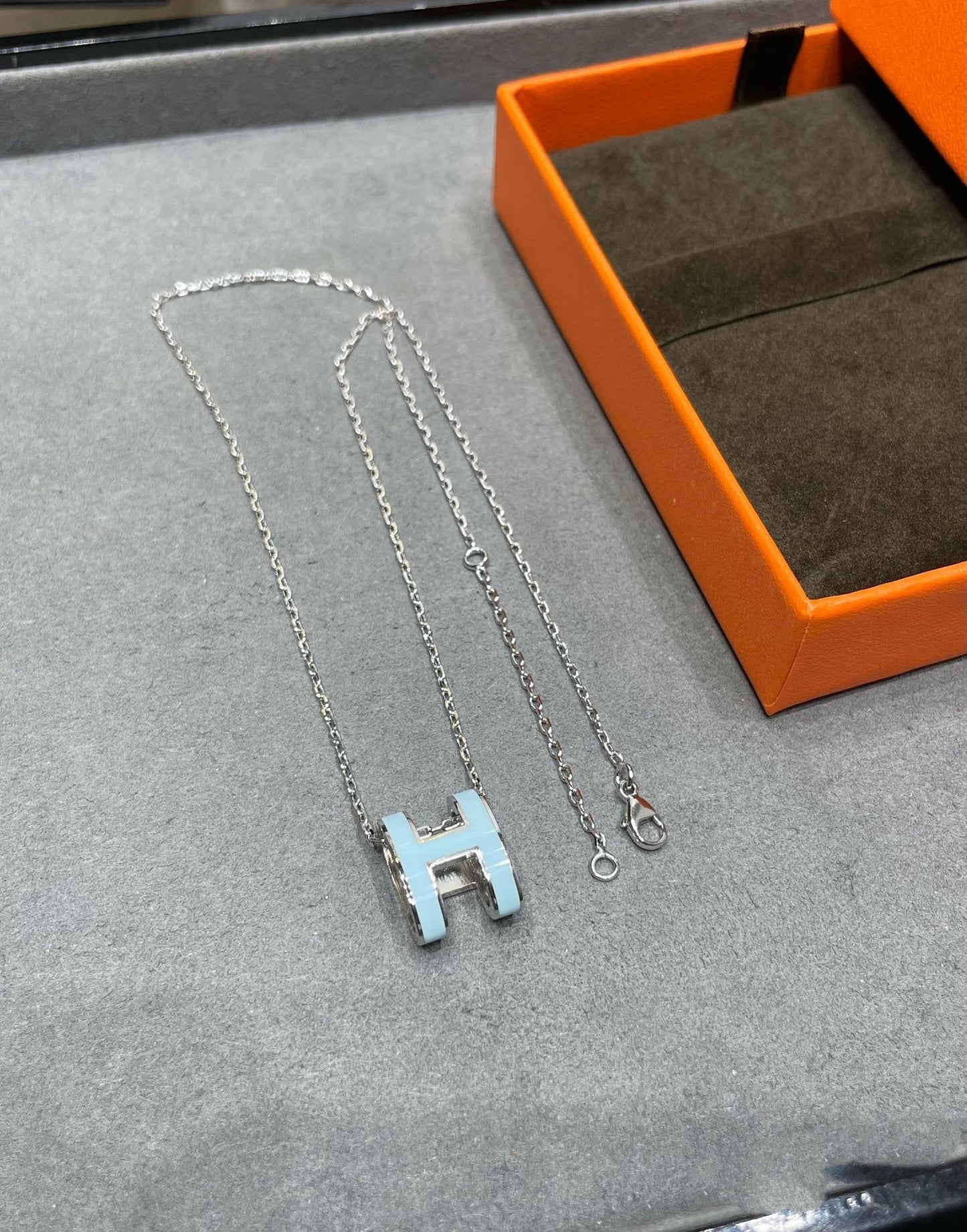 [Aurora]POP H SKY BLUE NECKLACE