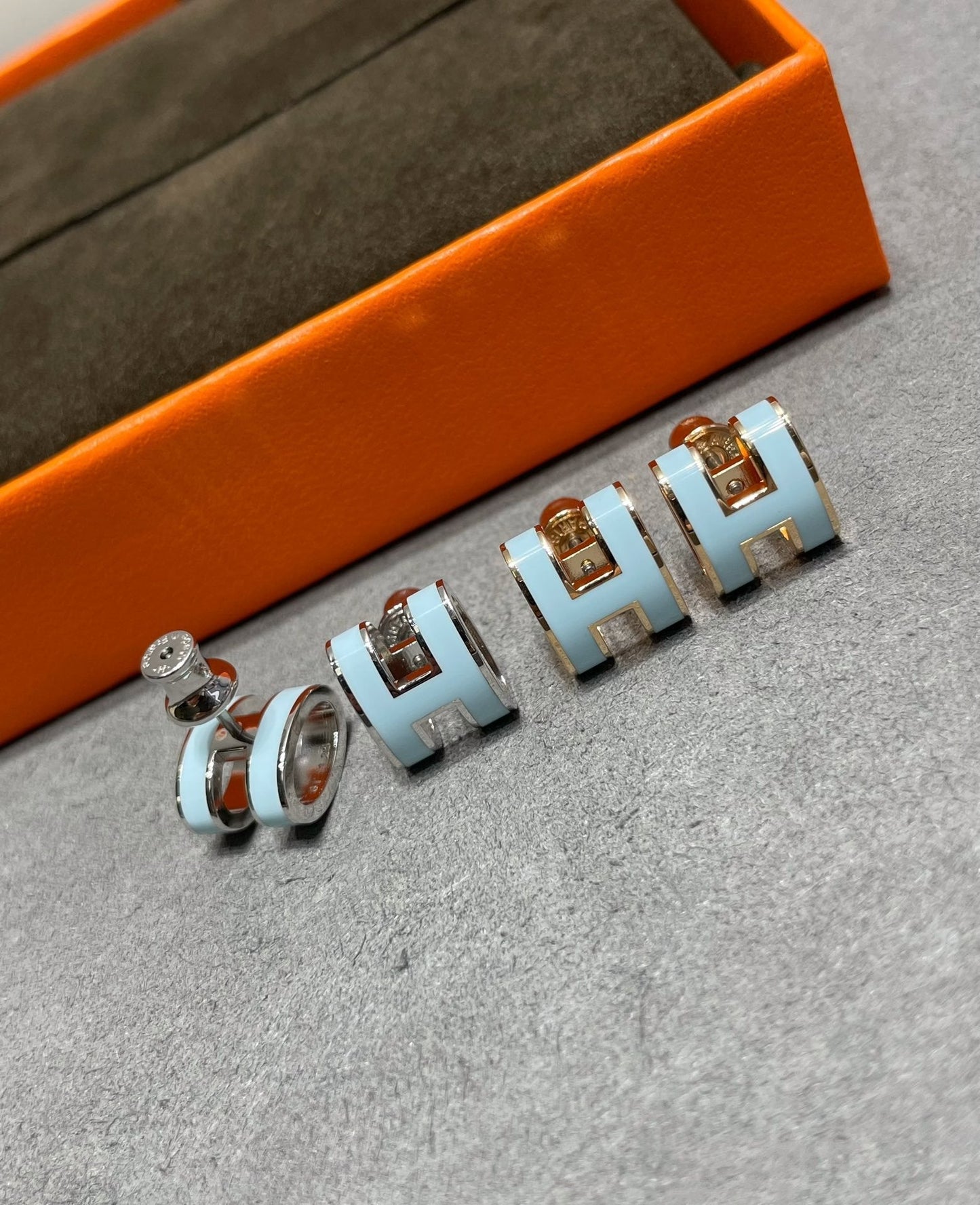 [AURORA]POP H HIMMELBLAU OHRSTECKER
