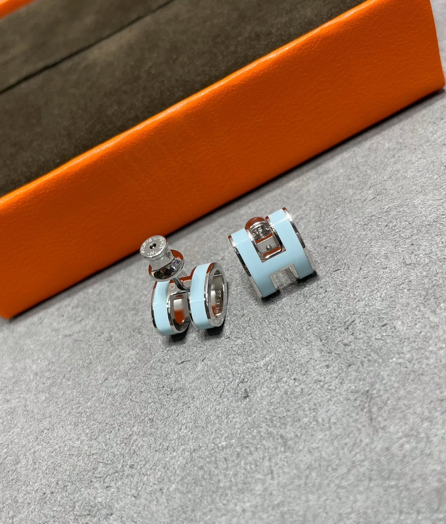 [AURORA]POP H HIMMELBLAU OHRSTECKER