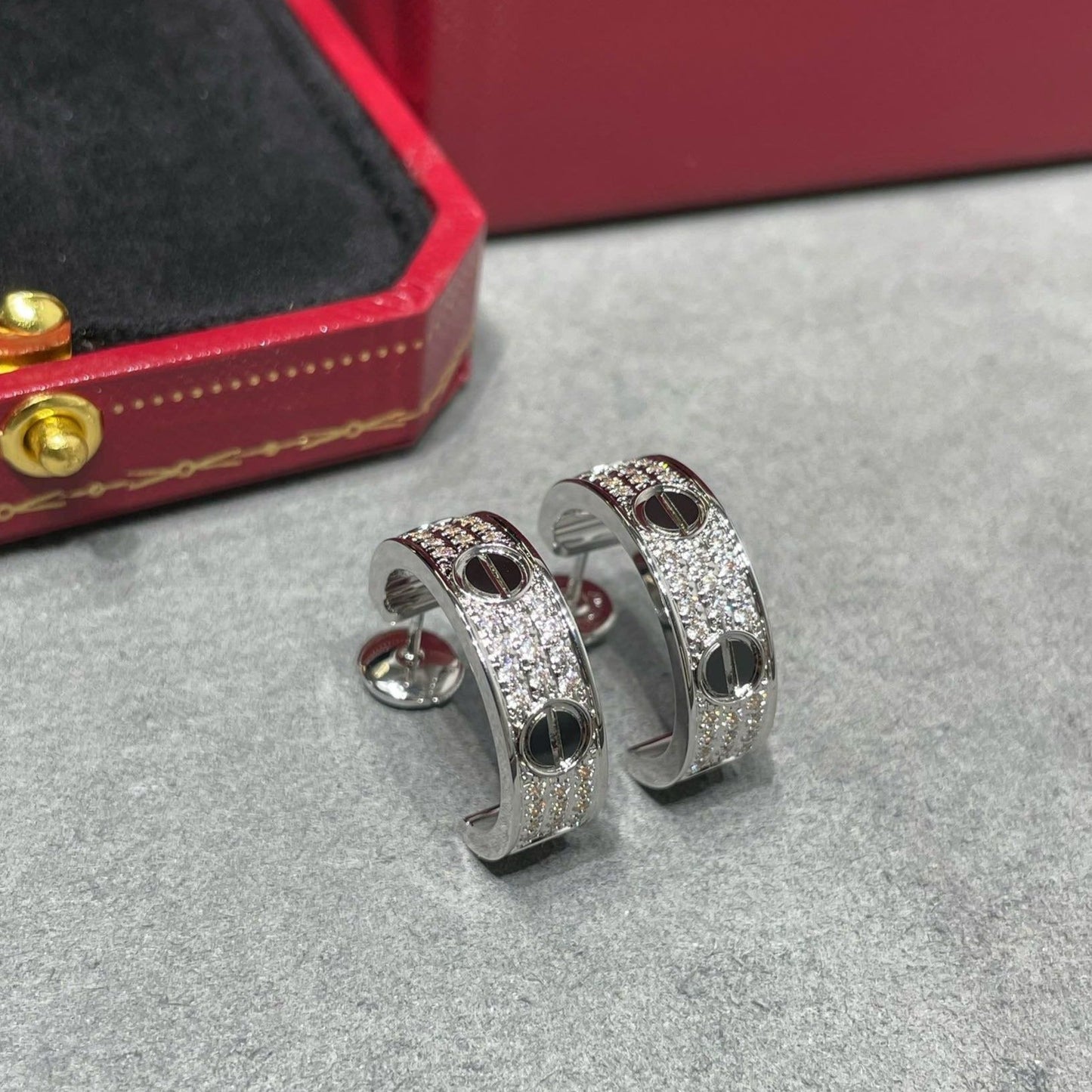 [Aurora]LOVE CERAMIC DIAMOND PAVED SILVER EARRINGS