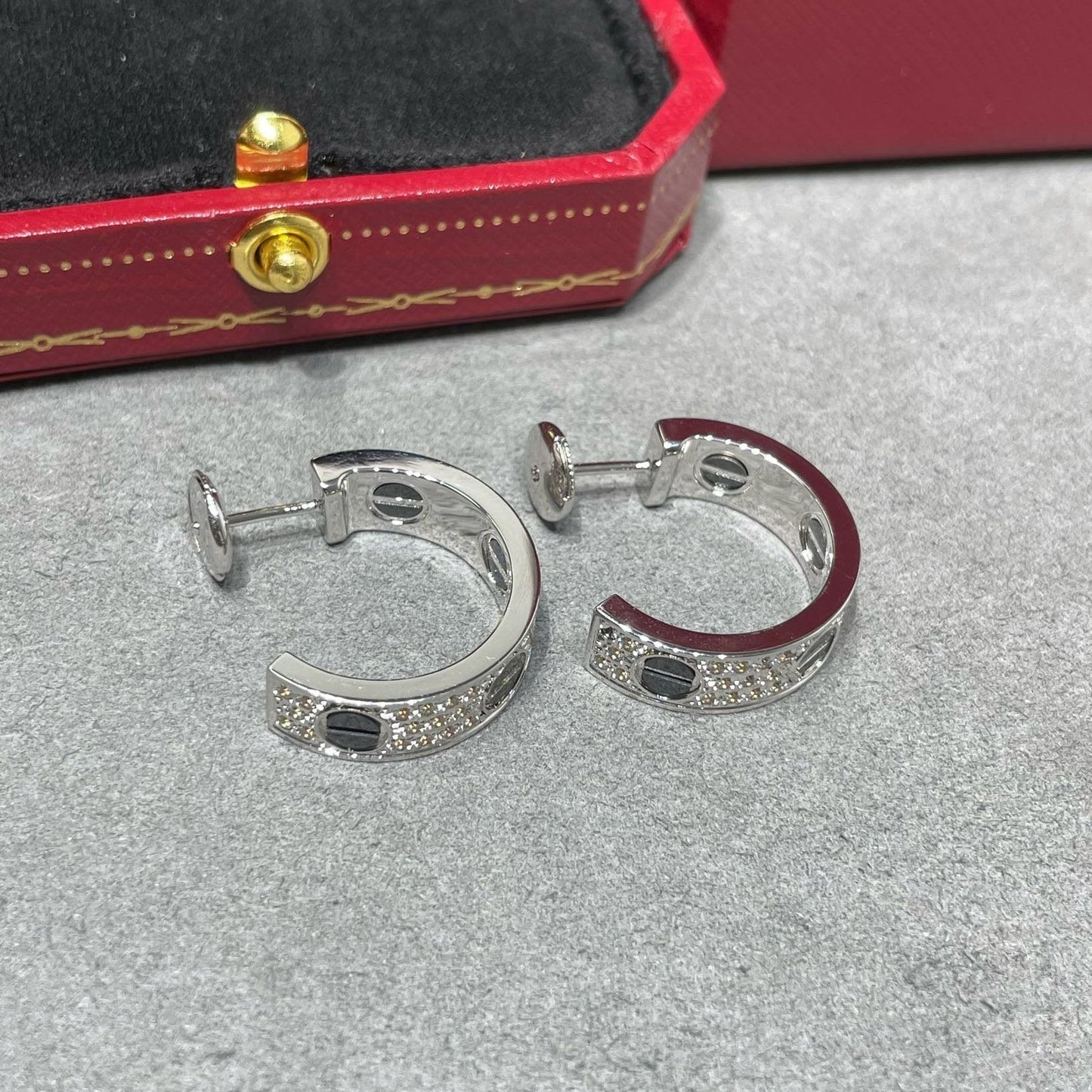 [AURORA]LOVE CERAMIC DIAMOND PAVED SILVER EARRINGS