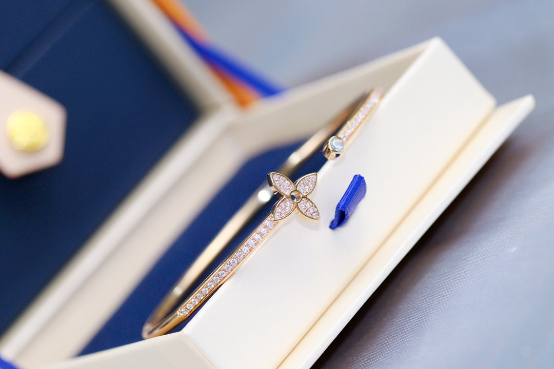 [Aurora]IDYLLE PINK GOLD OPEN BRACELET DIAMOND PAVED