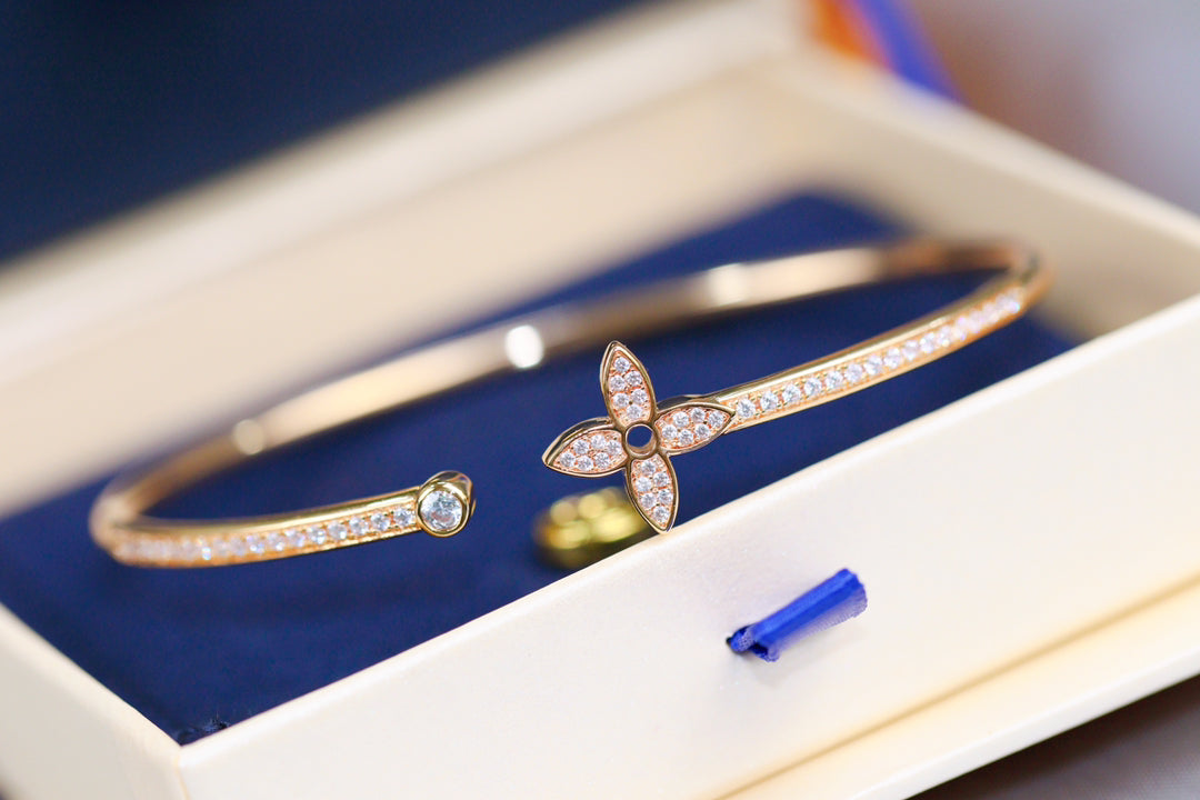 [Aurora]IDYLLE PINK GOLD OPEN BRACELET DIAMOND PAVED