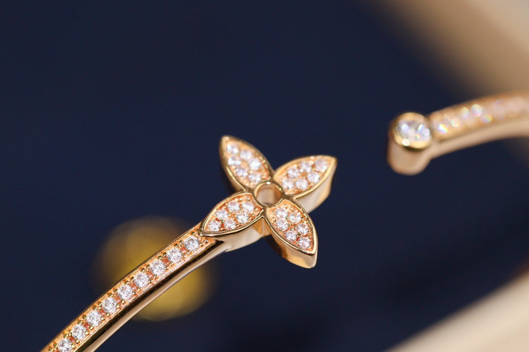 [Aurora]IDYLLE PINK GOLD OPEN BRACELET DIAMOND PAVED