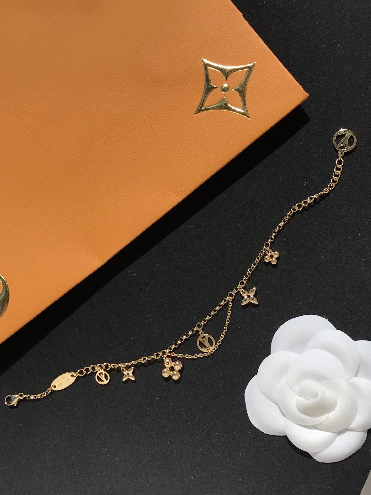 [Aurora]BLOOMING PINK GOLD MOP BRACELET