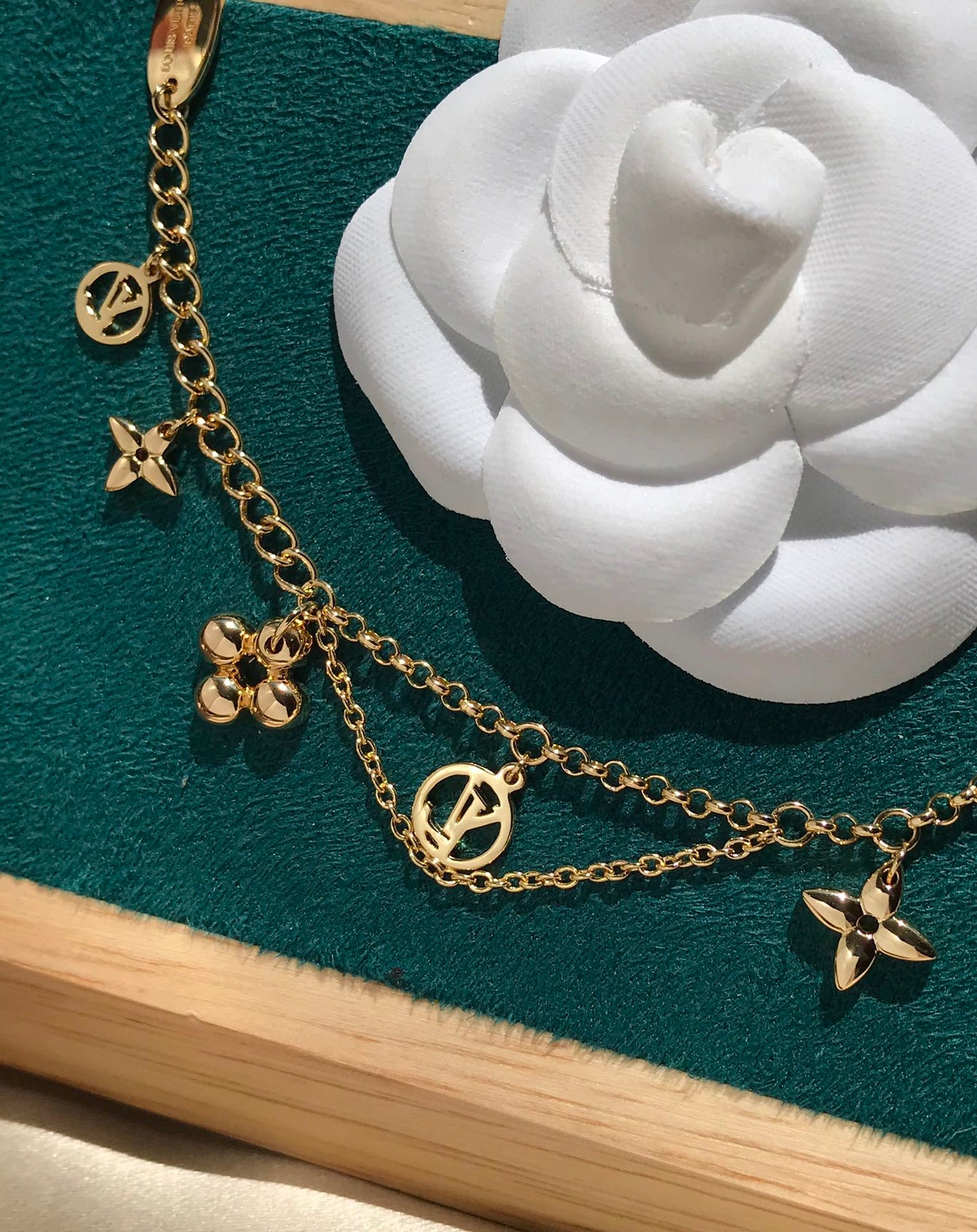 [Aurora]BLOOMING PINK GOLD MOP BRACELET