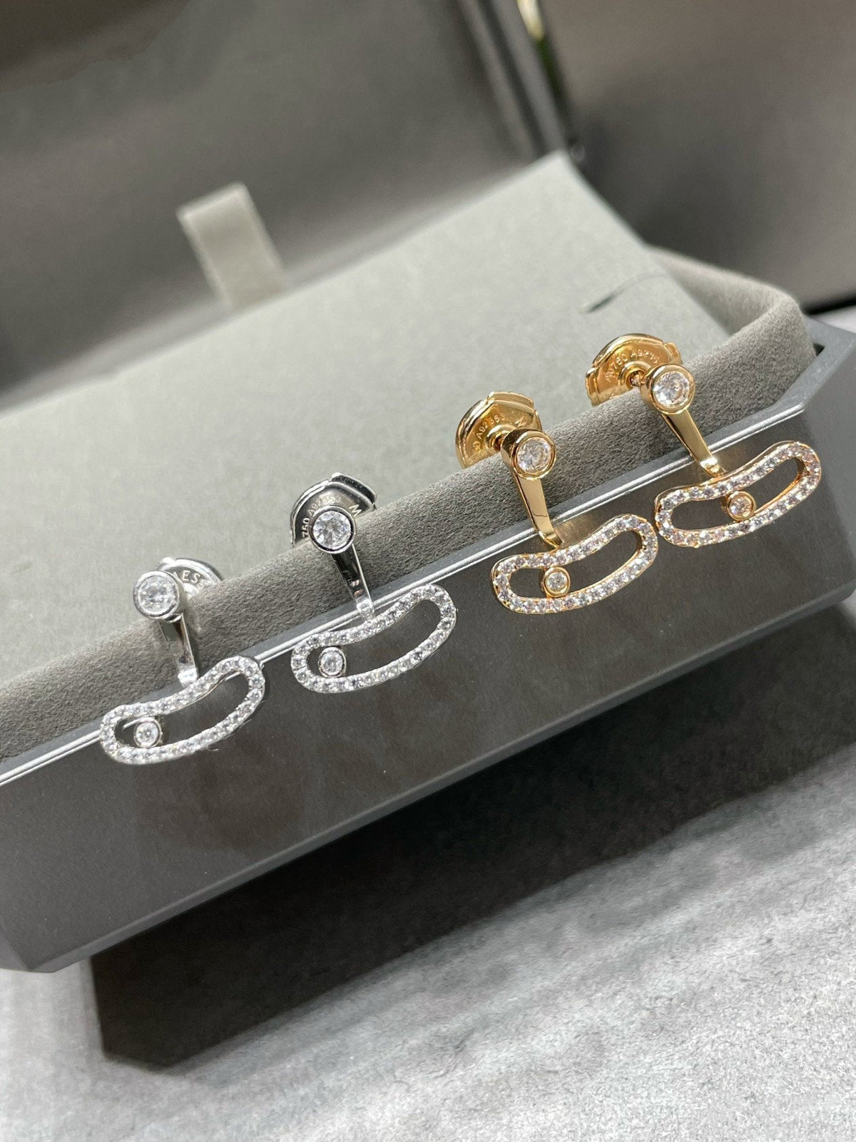 [AURORA]MOVE UNO PINK GOLD DIAMOND EARRINGS