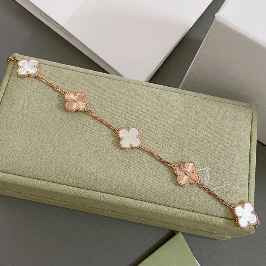 [Aurora]CLOVER 5 MOTIF WHITE MOP LASER BRACELET