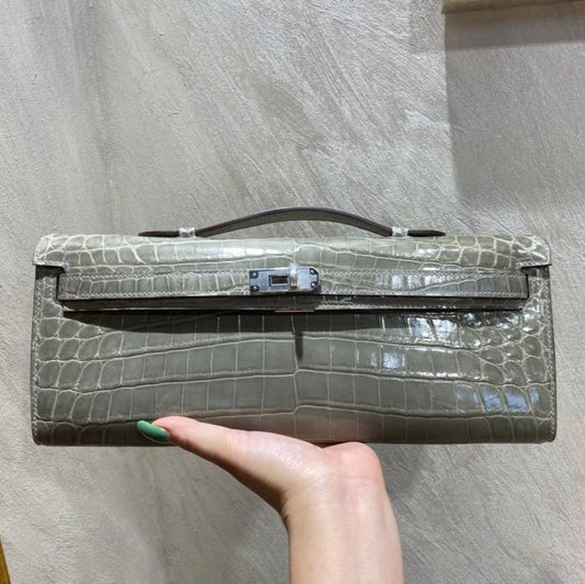 KELLY CUT 31 IN ASH GRAY SHINNY ALLIGATOR LEATHER WITH SILVER HARDWARE (MADE-TO-ODER)