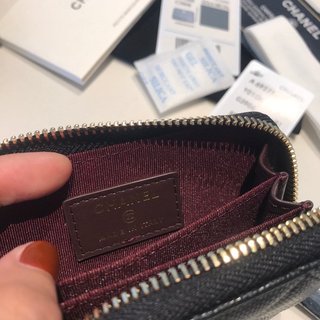CC ZIPPED COIN BASIC PURSE 11 BLACK CALFSKIN WITH GOLD ICON