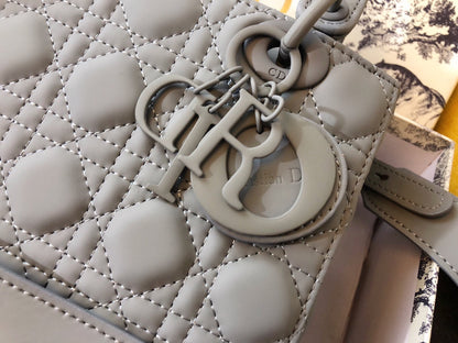 MEDIUM LADY 20 BAG IN GREY CALFSKIN