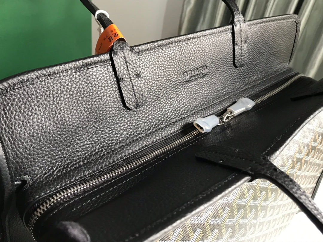 HARDY PM BAG 40 IN BLACK GOYARDINE CANVAS AND TAURILLON LEATHER TRIM