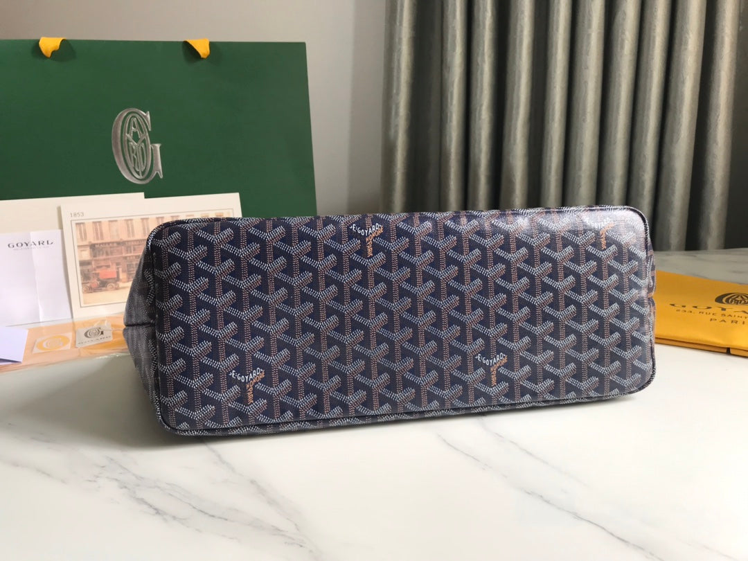 CHIEN GRIS BAG 33 IN NAVY BLUE GOYARDINE CANVAS AND TAN CALFSKIN TRIM