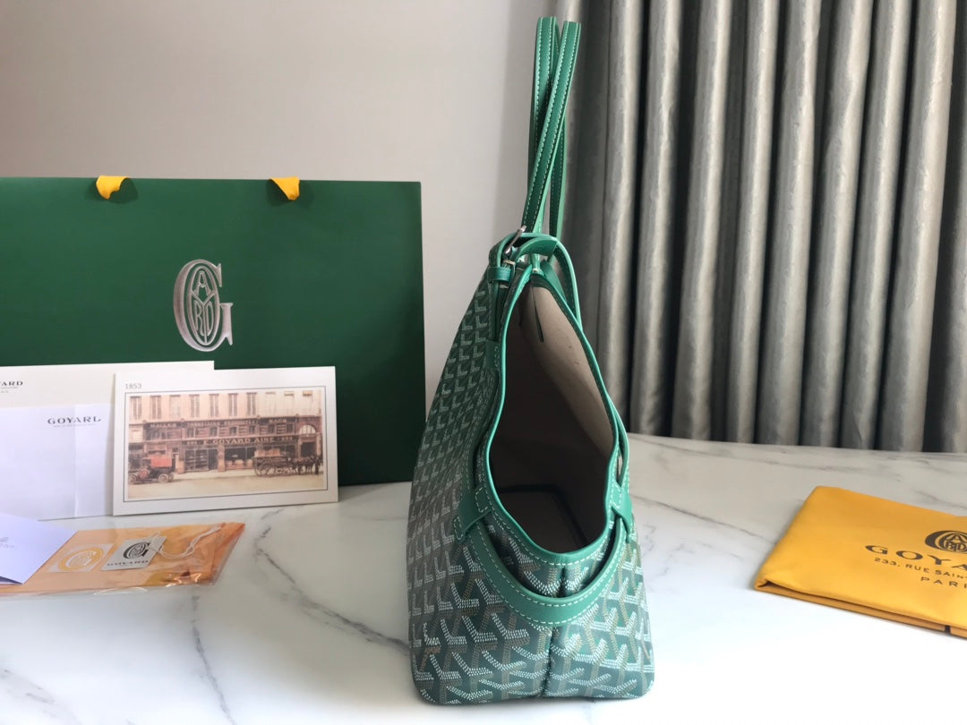 CHIEN GRIS BAG 33 IN GREEN GOYARDINE CANVAS AND CALFSKIN TRIM
