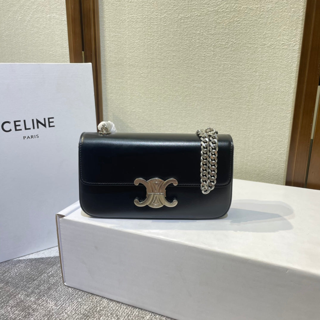 CHAIN EMBOSSED ARMPIT BAG 20 IN BLACK CALFSKIN SILVER HARDWARE