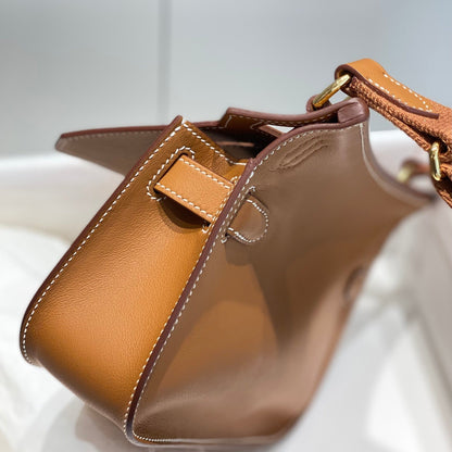 HM JYPSIERE SHOULDER BAG 23 IN TAWNY BROWN CALFSKIN GOLD HARDWARE