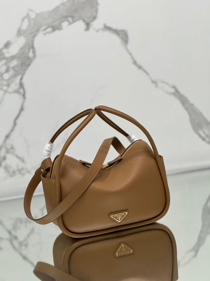 DARLING HANDBAG 25 IN RUSSET BROWN SOFT GRAIN LAMBSKIN