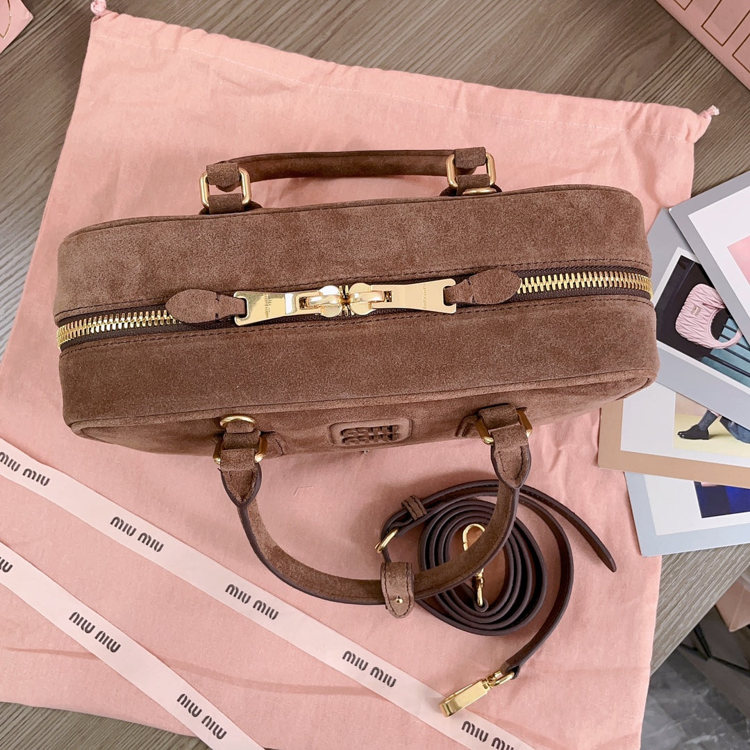 ARCADIE BAG 27 IN PENNY BROWN SUEDE GOLD HARDWARE