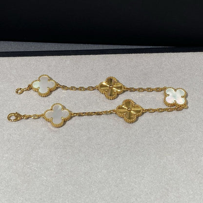 [Aurora]CLOVER 5 MOTIF WHITE MOP LASER BRACELET