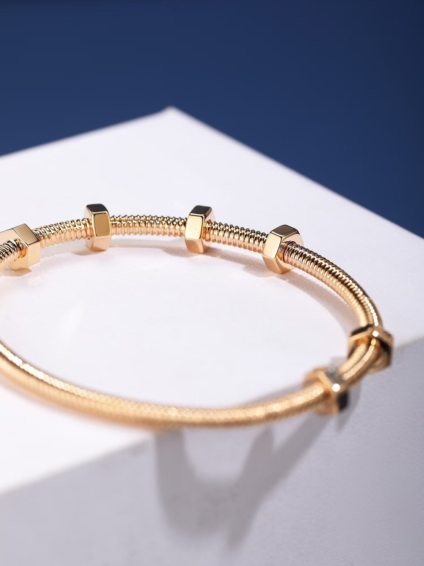[AURORA]SCREW NUT BRACELET