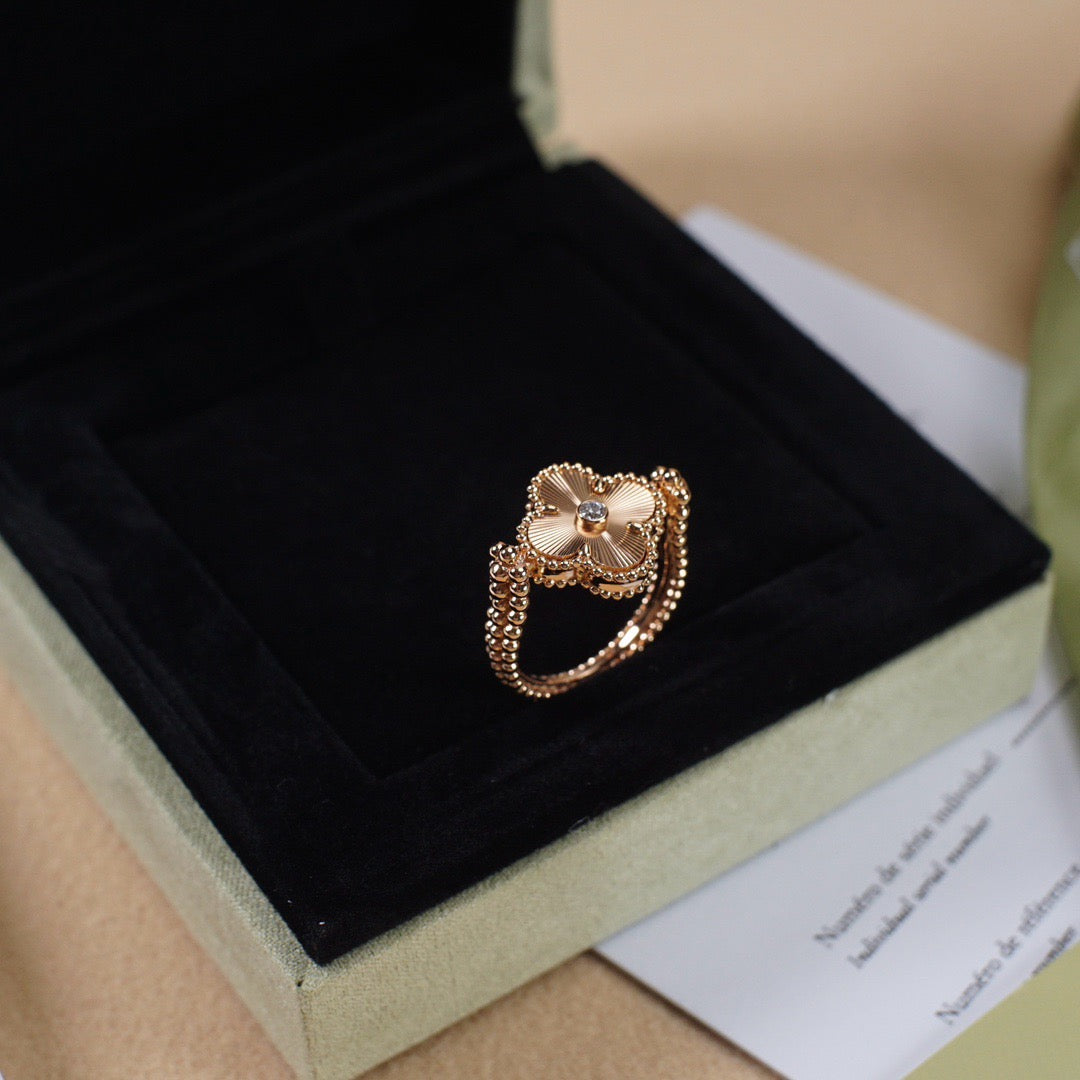 [Aurora]CLOVER RIVERSIBLE ROSE GOLD RING