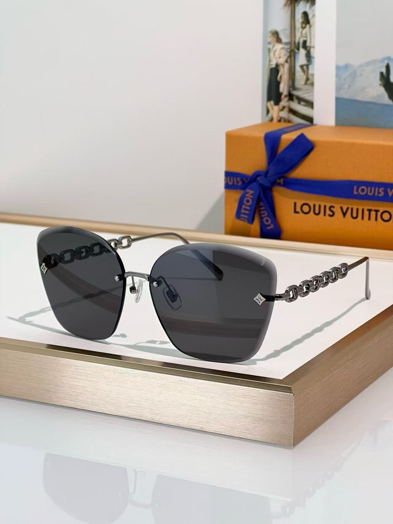 Frameless Square Gradient Sunglasses