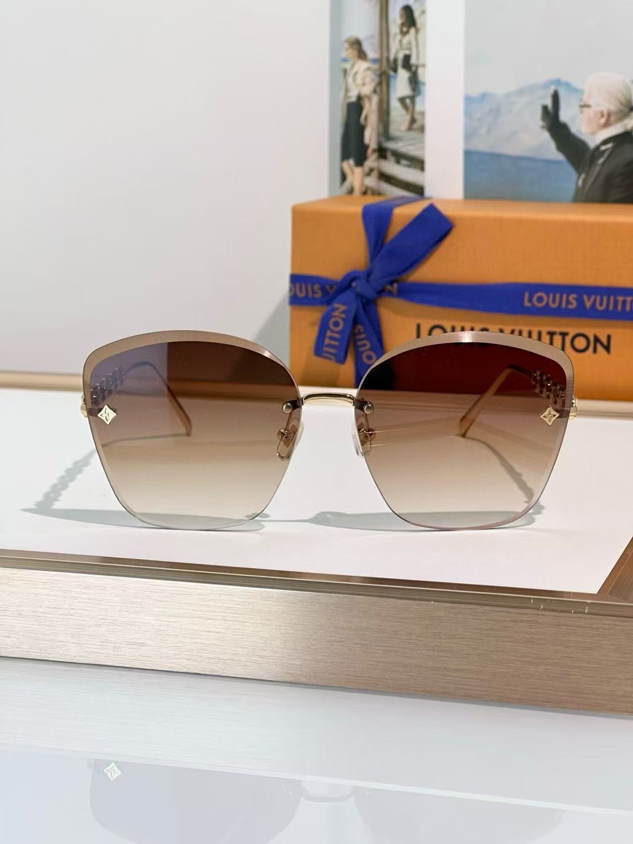 Frameless Square Gradient Sunglasses