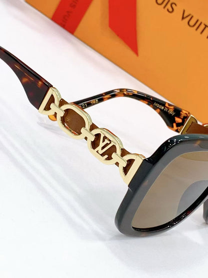 Large Frame Fashion Sunglasses