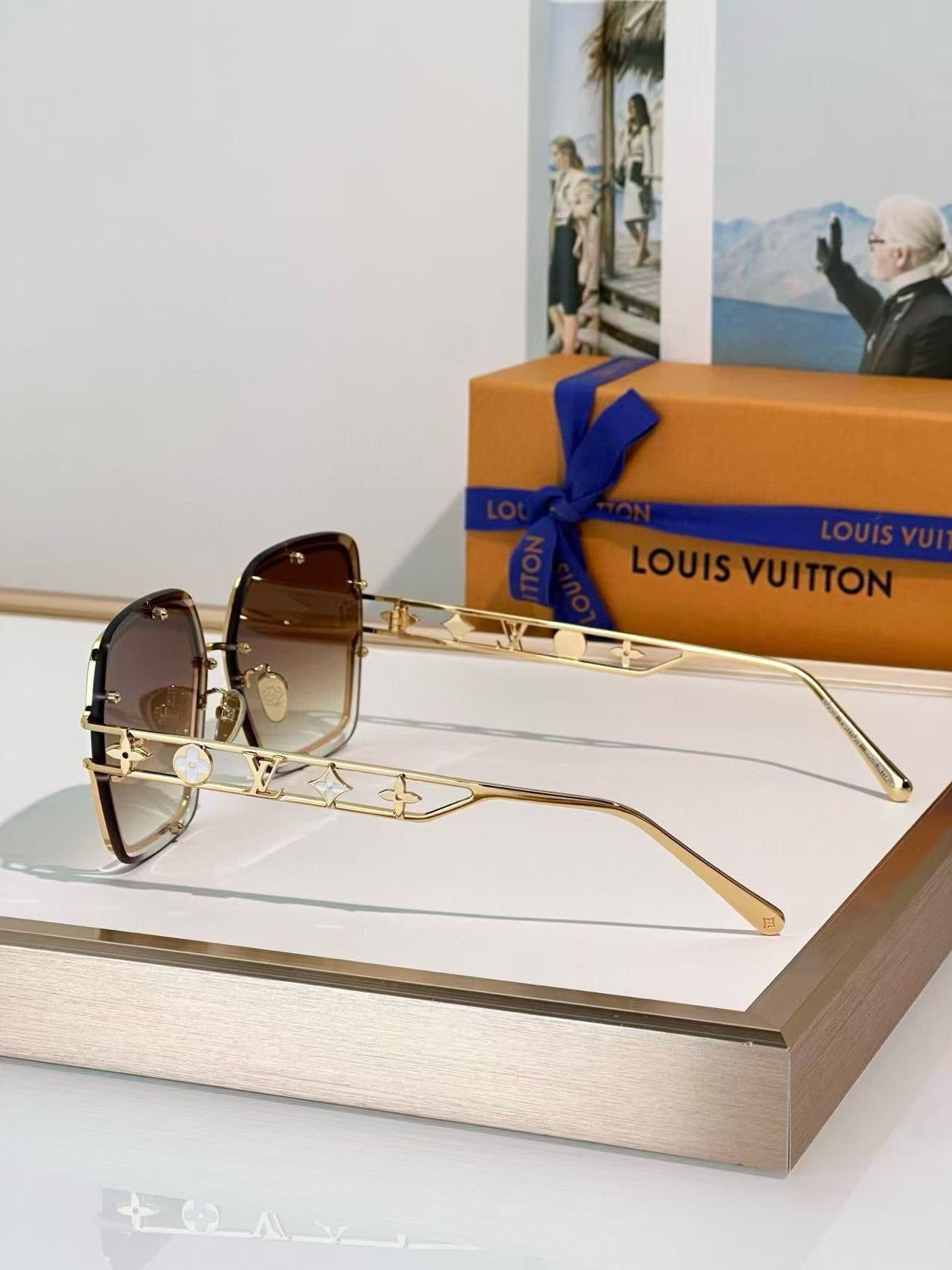 Z699U Trendy Sunglasses