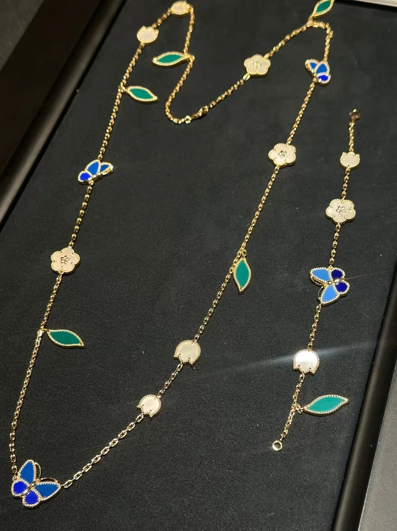 [AURORA]LUCKY SPRING GOLD MOTIFS NECKLACE