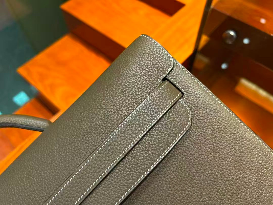 HM KELLY DEPECHES 36 BRIEFCASE SILVER HARDWARE