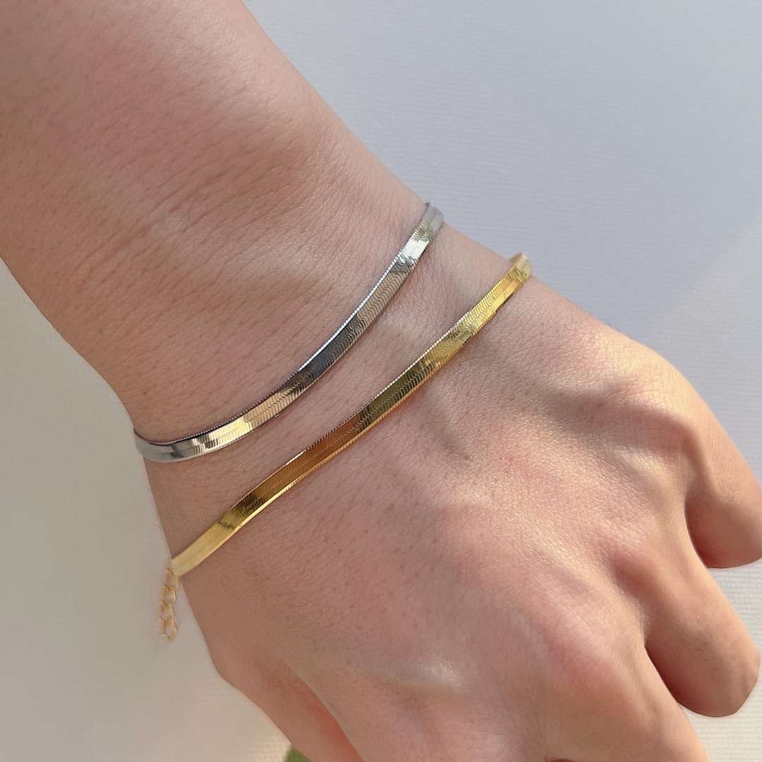 [Aurora]Flat Snake Bone Chain Blade Necklace