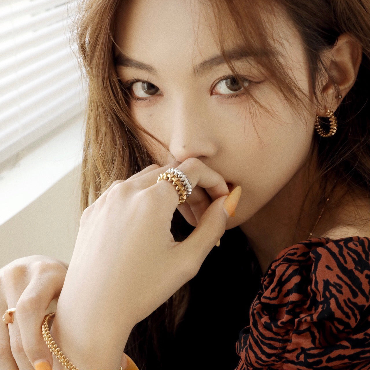 [Aurora]CLASH SMALL HOOP EARRINGS